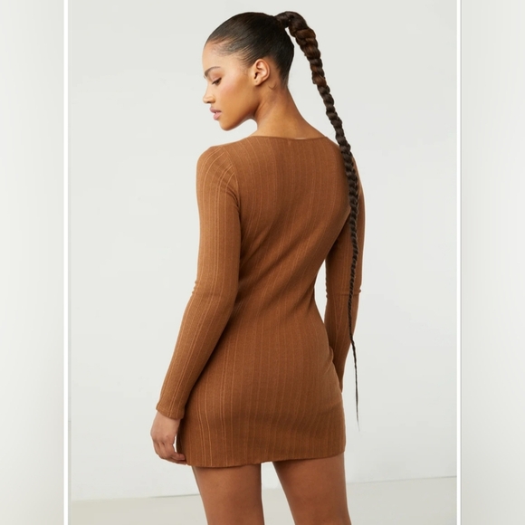 Oak + Fort - NWT Elegant Black Square Neck Dress - Size Medium - Picture 5 of 7